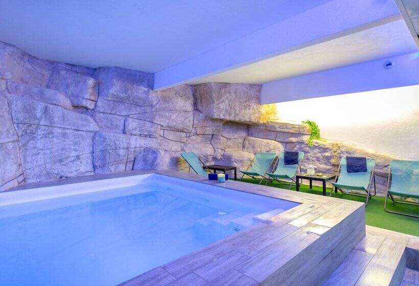 فندق Sowell Residences New Chastillon