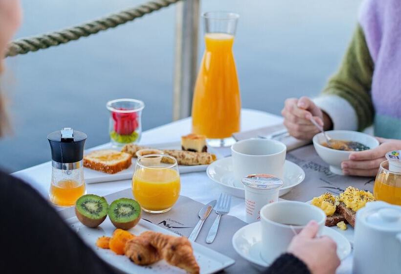 ホテル Hôtel & Spa   Thalazur Carnac