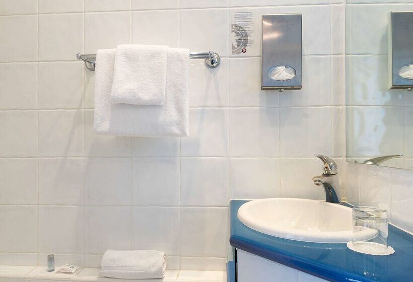 בית מלון כפרי The Originals Boutique, Hôtel Des Orangers, Cannes