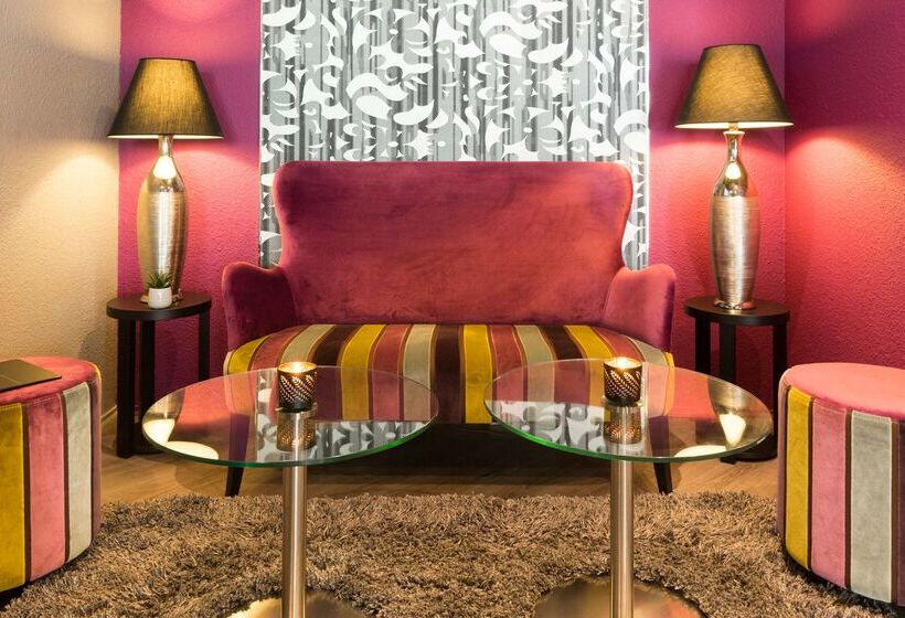 ホテル The Originals City, Au Relais Saint éloi, Tours