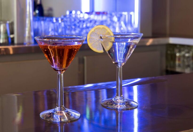 ホテル The Originals City, Au Relais Saint éloi, Tours