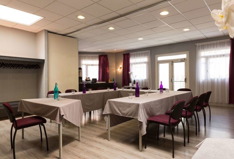 ホテル The Originals City, Au Relais Saint éloi, Tours