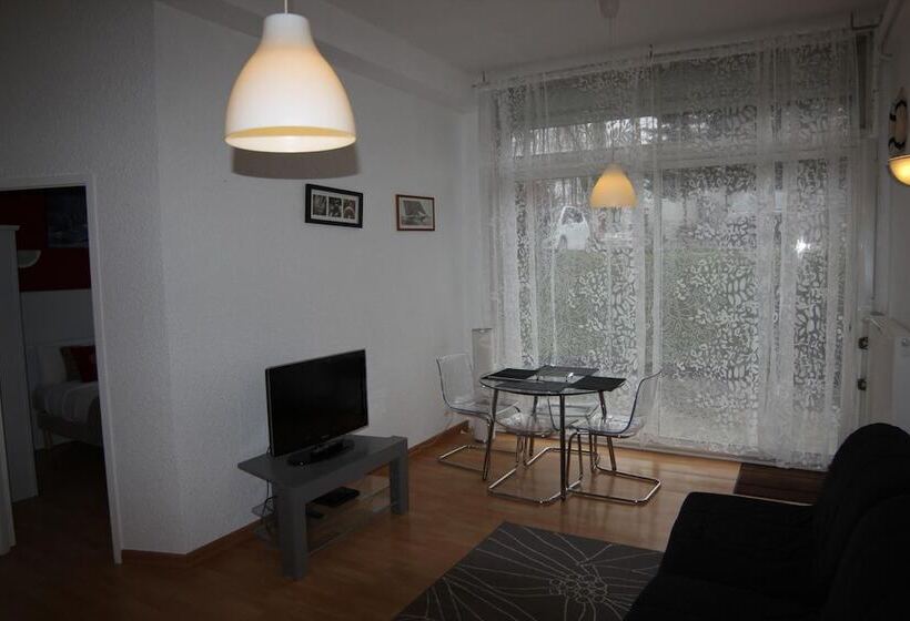 Отель The Originals City, Hôtel Villancourt, Grenoble Sud