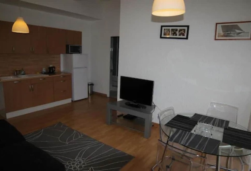 Отель The Originals City, Hôtel Villancourt, Grenoble Sud