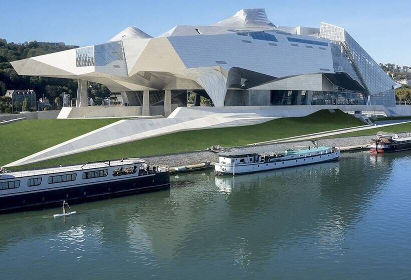 Novotel Lyon Gerland Musée des Confluences