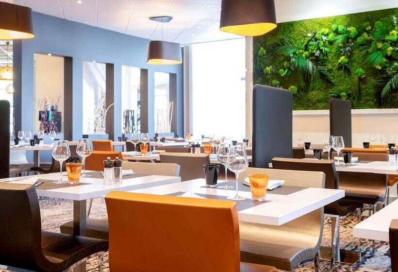 Novotel Lyon Gerland Musée des Confluences