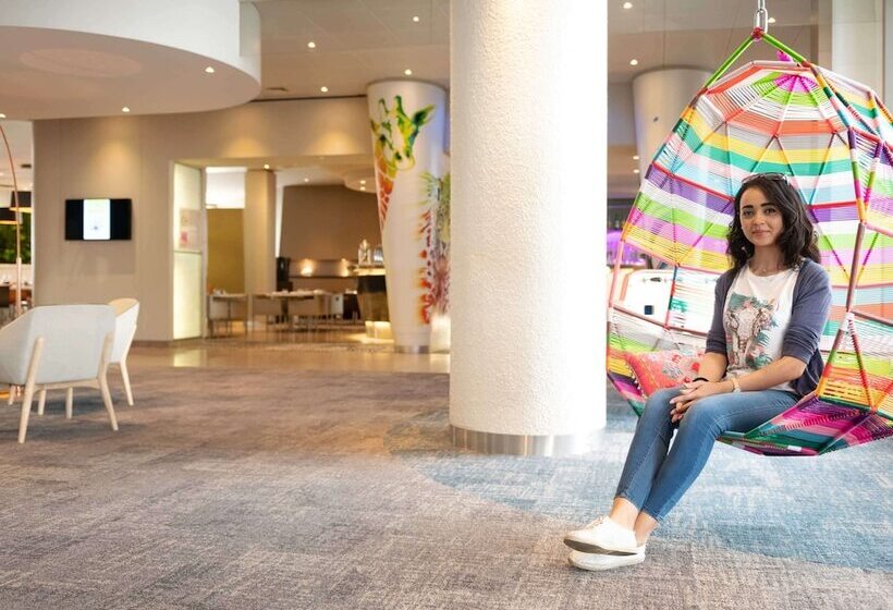 Novotel Lyon Gerland Musée des Confluences