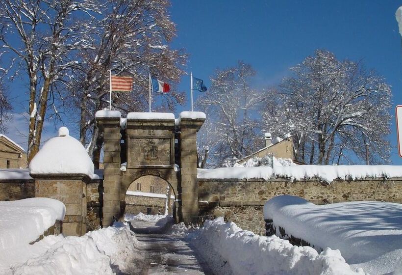 住所  Et Résidence Le Clos Cerdan