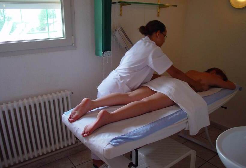 住所  Et Résidence Le Clos Cerdan