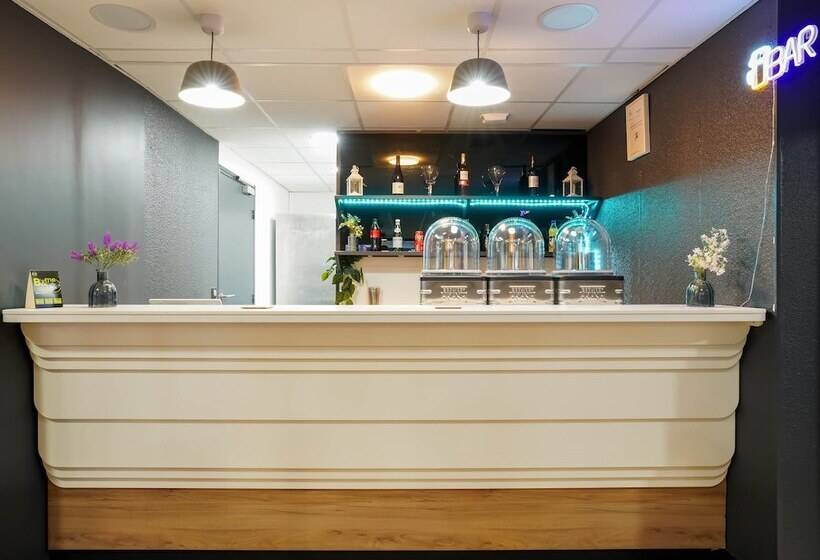 B&b Hotel Paris Porte De Châtillon