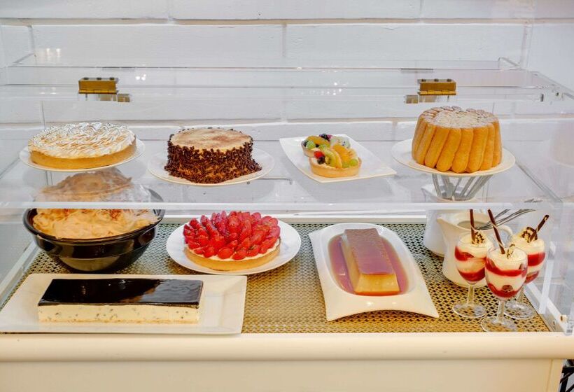 Brit Hotel Privilège Le Royal Centre Gare