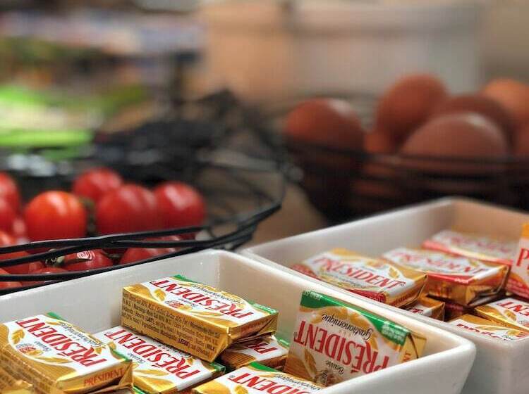 Brit Hotel Privilège Le Royal Centre Gare