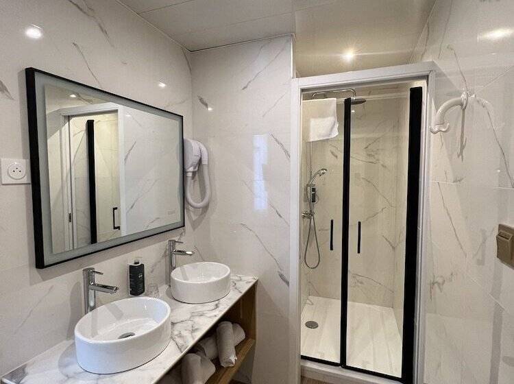 Brit Hotel Privilège Le Royal Centre Gare