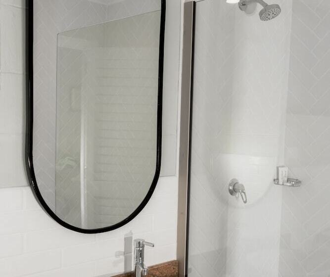 Capricorn Hotel Suva