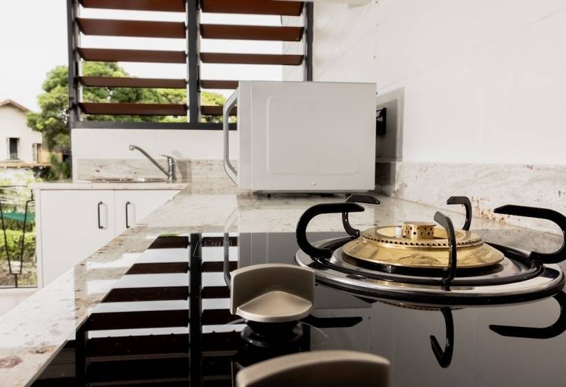 Capricorn Hotel Suva