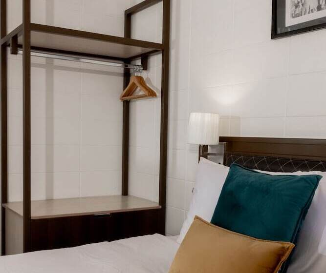 Capricorn Hotel Suva