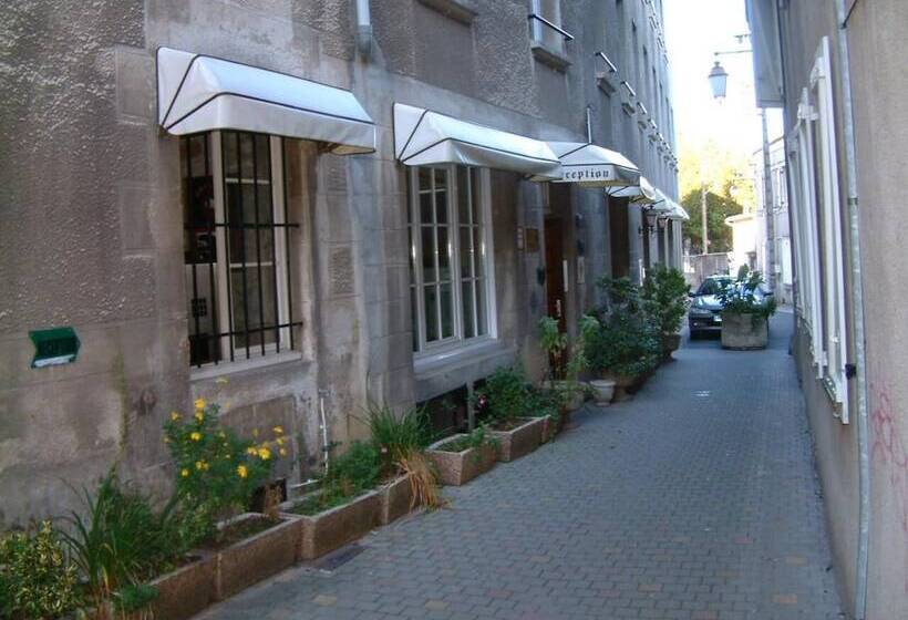 فندق A La Porte Saint Jean