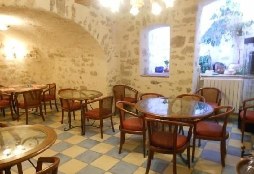 בית מלון כפרי A La Porte Saint Jean