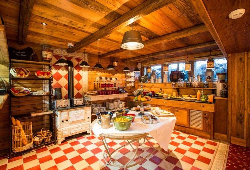 ホテル Alpen Ruitor