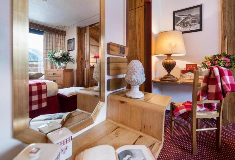 ホテル Alpen Ruitor