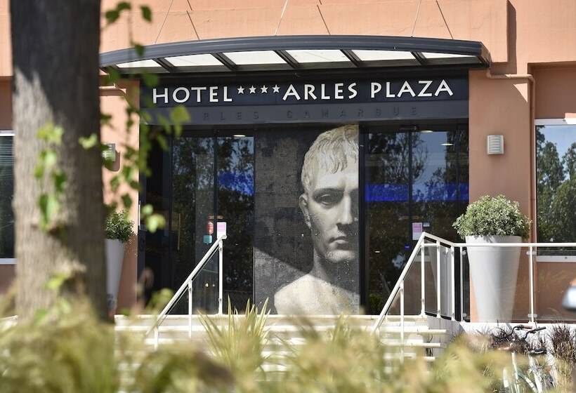 فندق Arles Plaza