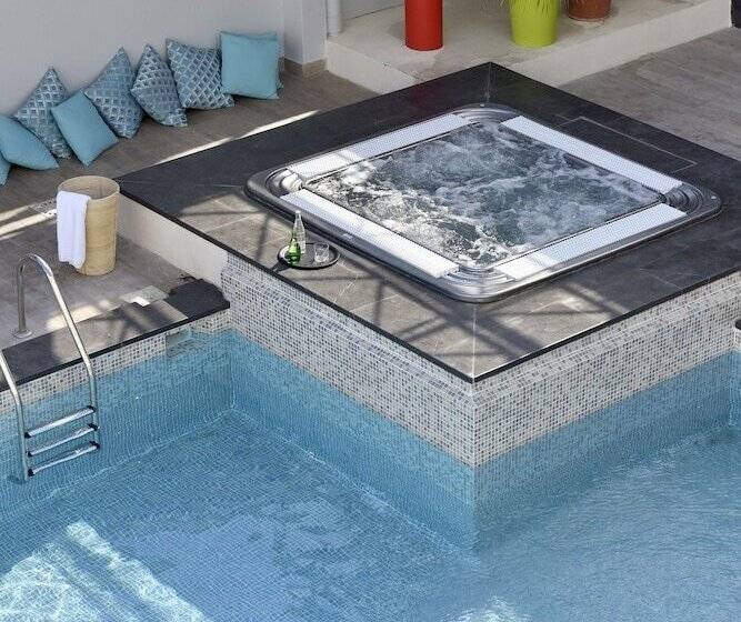 فندق Arles Plaza