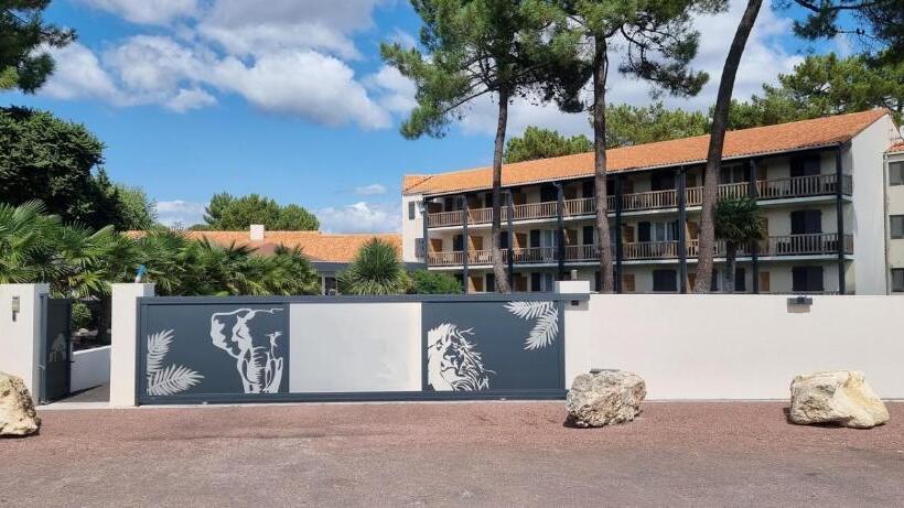 Отель Au Palmyre Hôtel