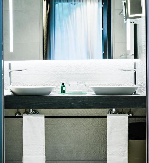 בית מלון כפרי Auberge Du Pere Bise  Jean Sulpice