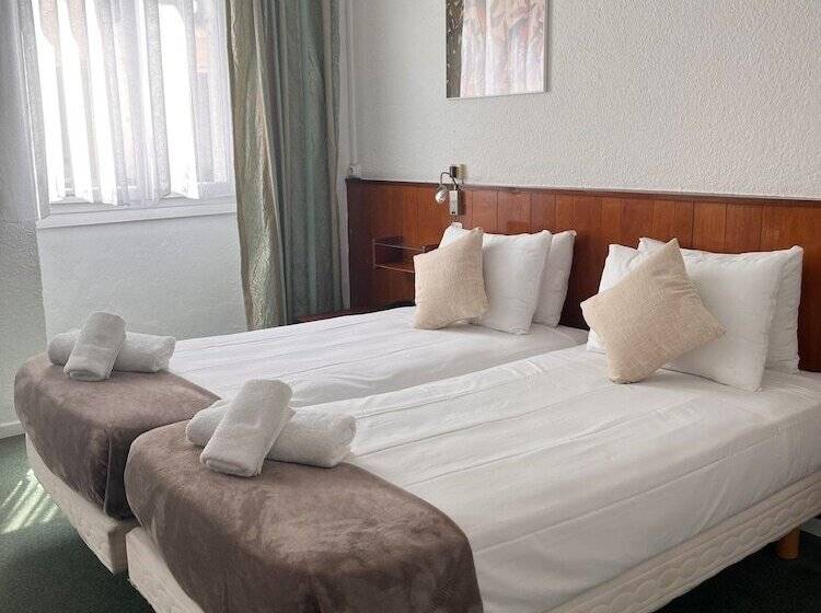 호텔 Azurene Royal