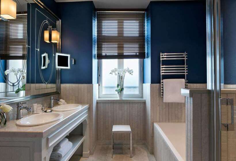 בית מלון כפרי Hôtel Barrière Le Grand Hôtel Dinard