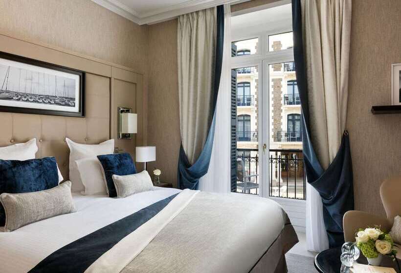 בית מלון כפרי Hôtel Barrière Le Grand Hôtel Dinard