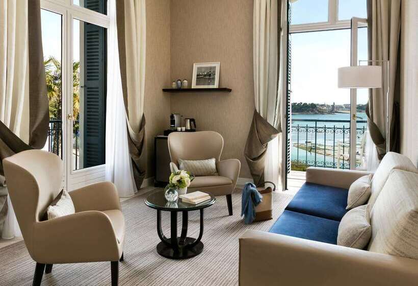 בית מלון כפרי Hôtel Barrière Le Grand Hôtel Dinard