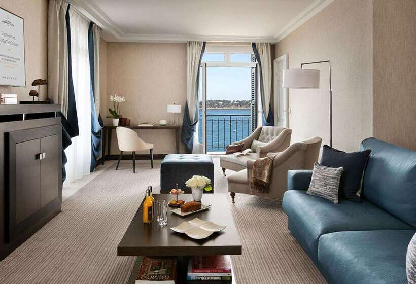 בית מלון כפרי Hôtel Barrière Le Grand Hôtel Dinard