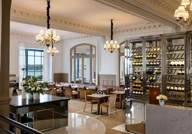בית מלון כפרי Hôtel Barrière Le Grand Hôtel Dinard