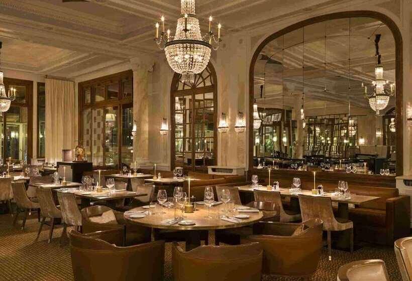 ホテル Barriere Le Normandy