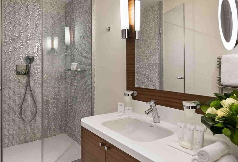 ホテル Barriere Le Normandy