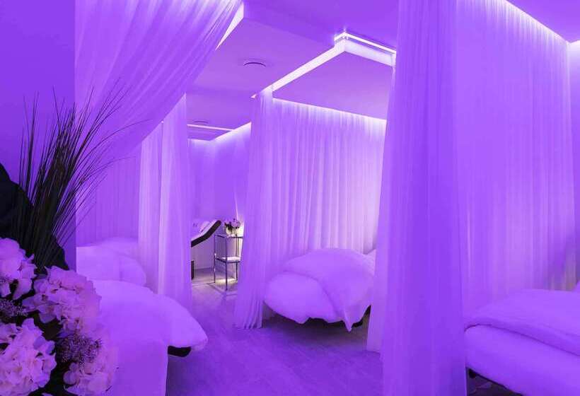 ホテル Barriere Le Normandy