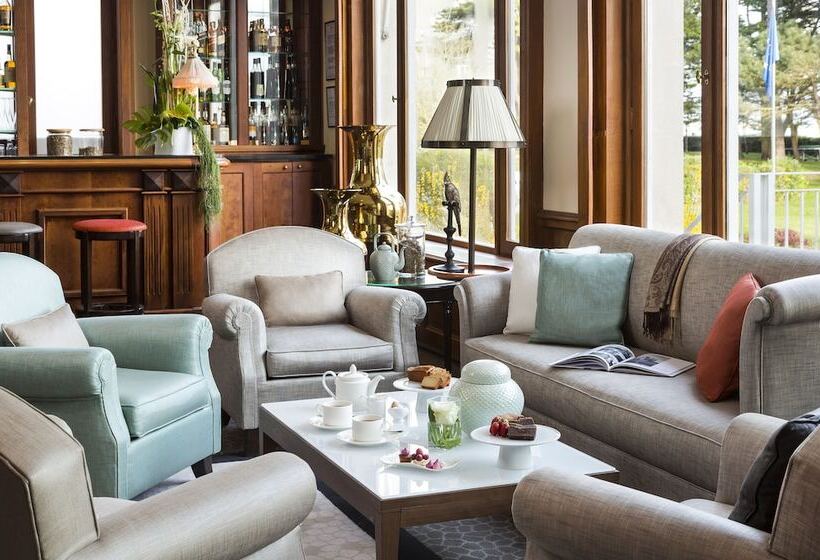 בית מלון כפרי Barriere Le Royal La Baule