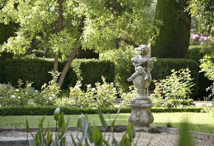 호텔 Baumanière Les Baux De Provence