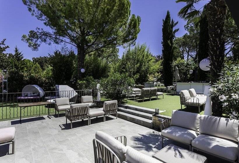 Отель Best Western Sevan Parc