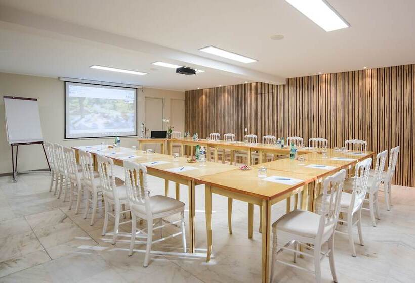 Отель Best Western Sevan Parc