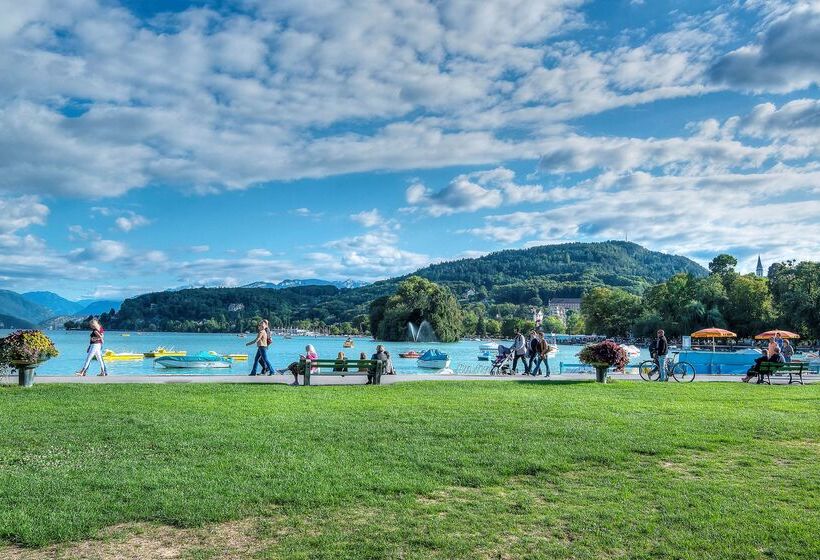 ホテル Campanile Annecy Centre Gare