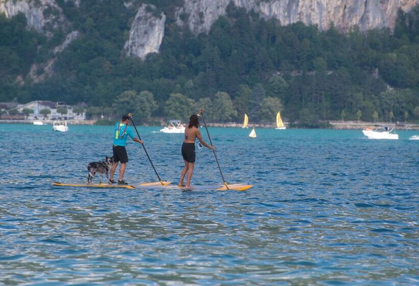 ホテル Campanile Annecy Centre Gare