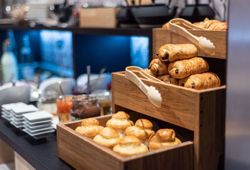 ホテル Campanile Annecy Centre Gare