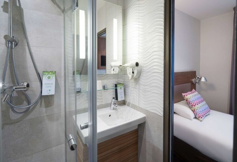 ホテル Campanile Annecy Centre Gare