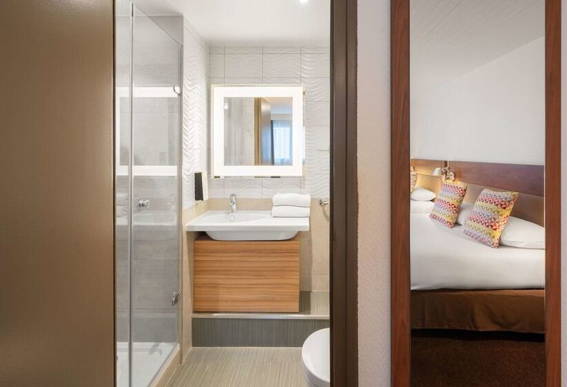 ホテル Campanile Annecy Centre Gare