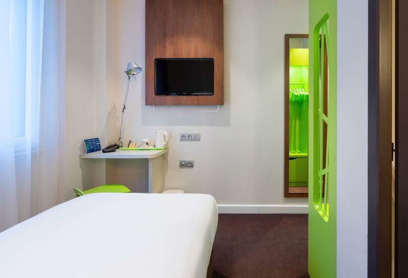 ホテル Campanile Annecy Centre Gare