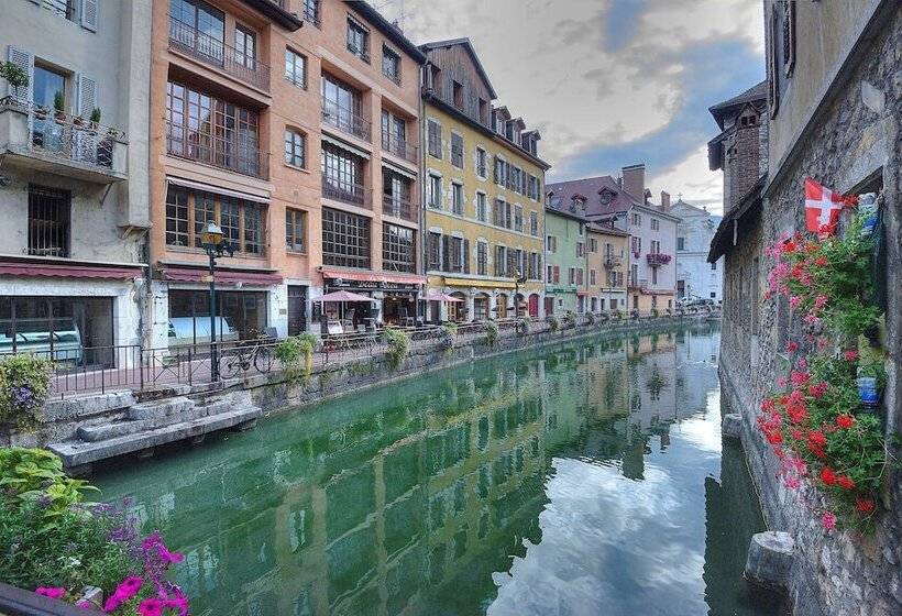 ホテル Campanile Annecy Centre Gare