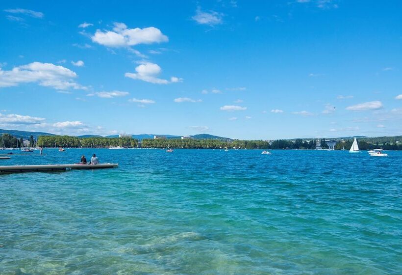 ホテル Campanile Annecy Centre Gare