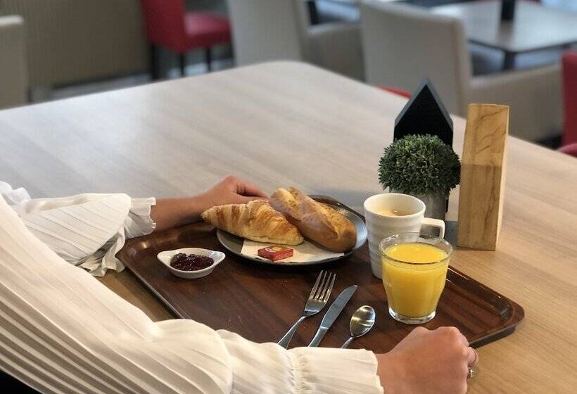 호텔 Campanile Argenteuil